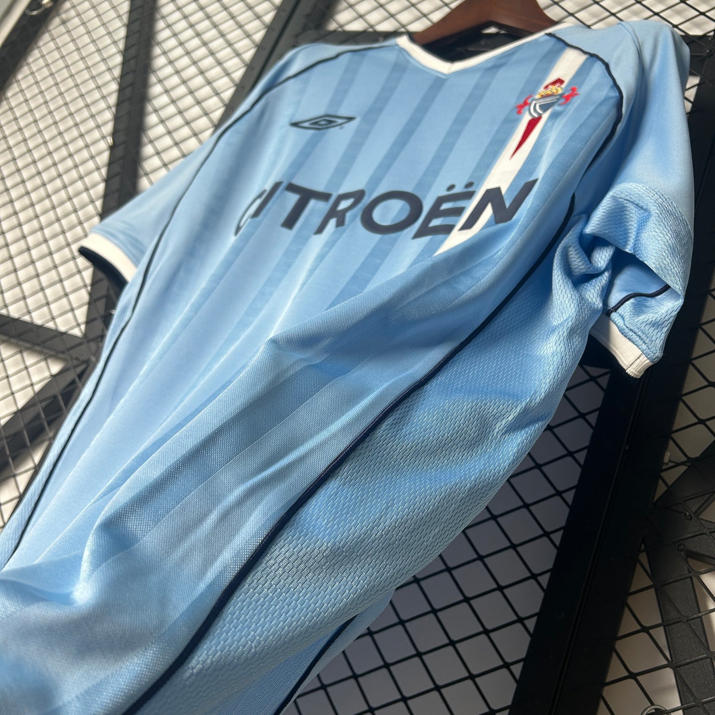 2001/2002 Celta Home Retro Shirt