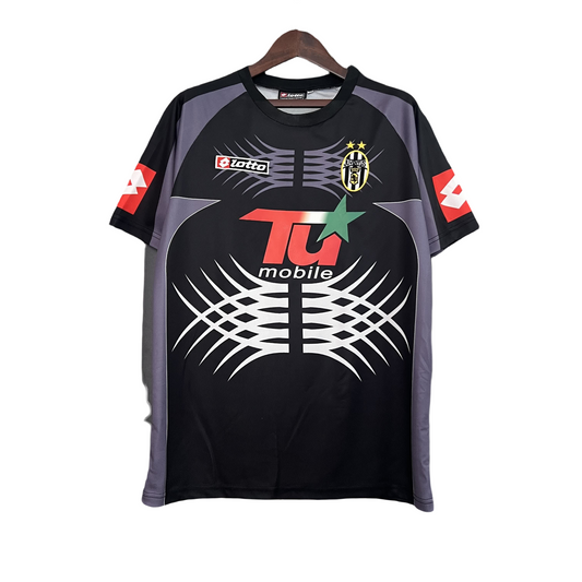 2001/02 Juventus Goalkeeper Vintage Shirt