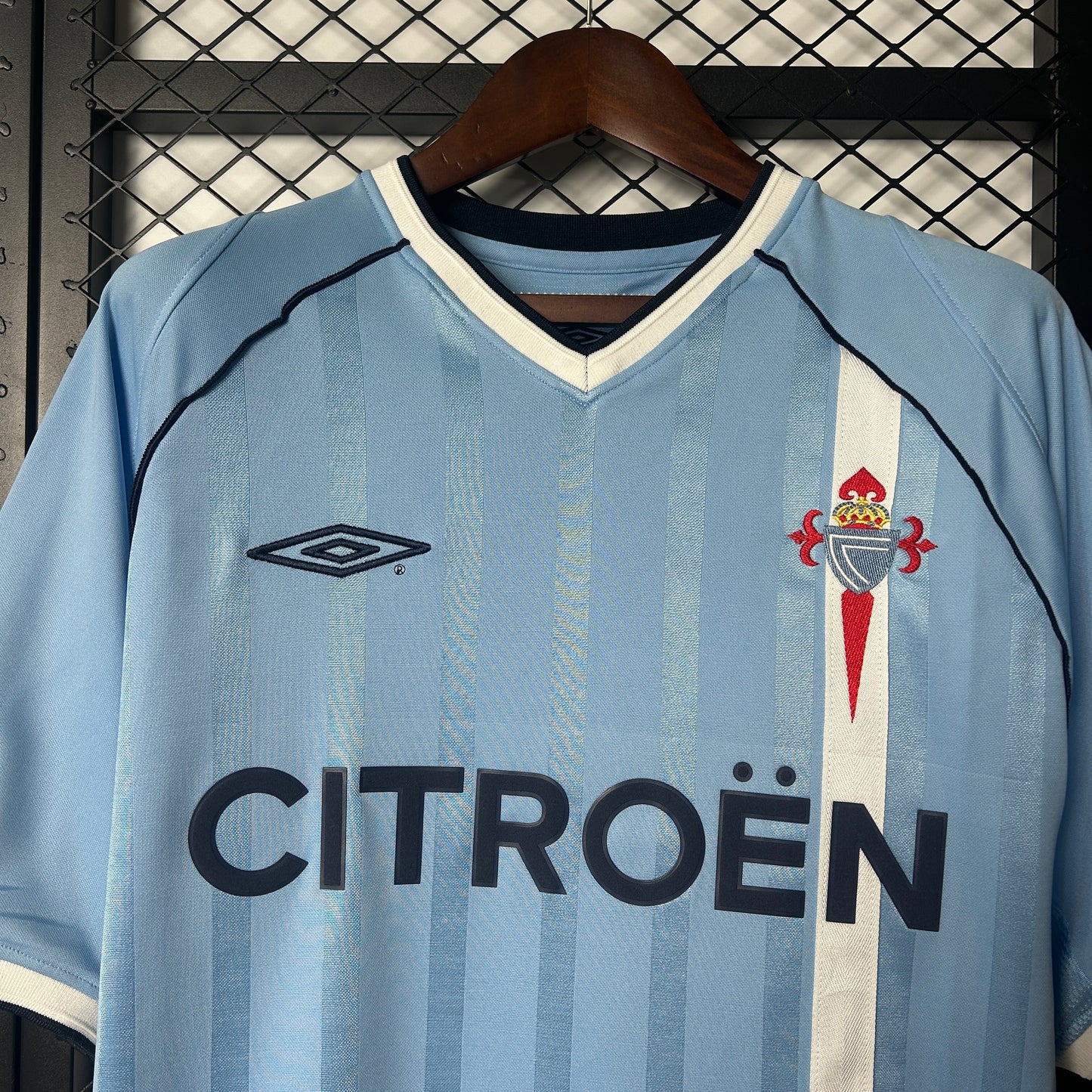 2001/2002 Celta Home Retro Shirt
