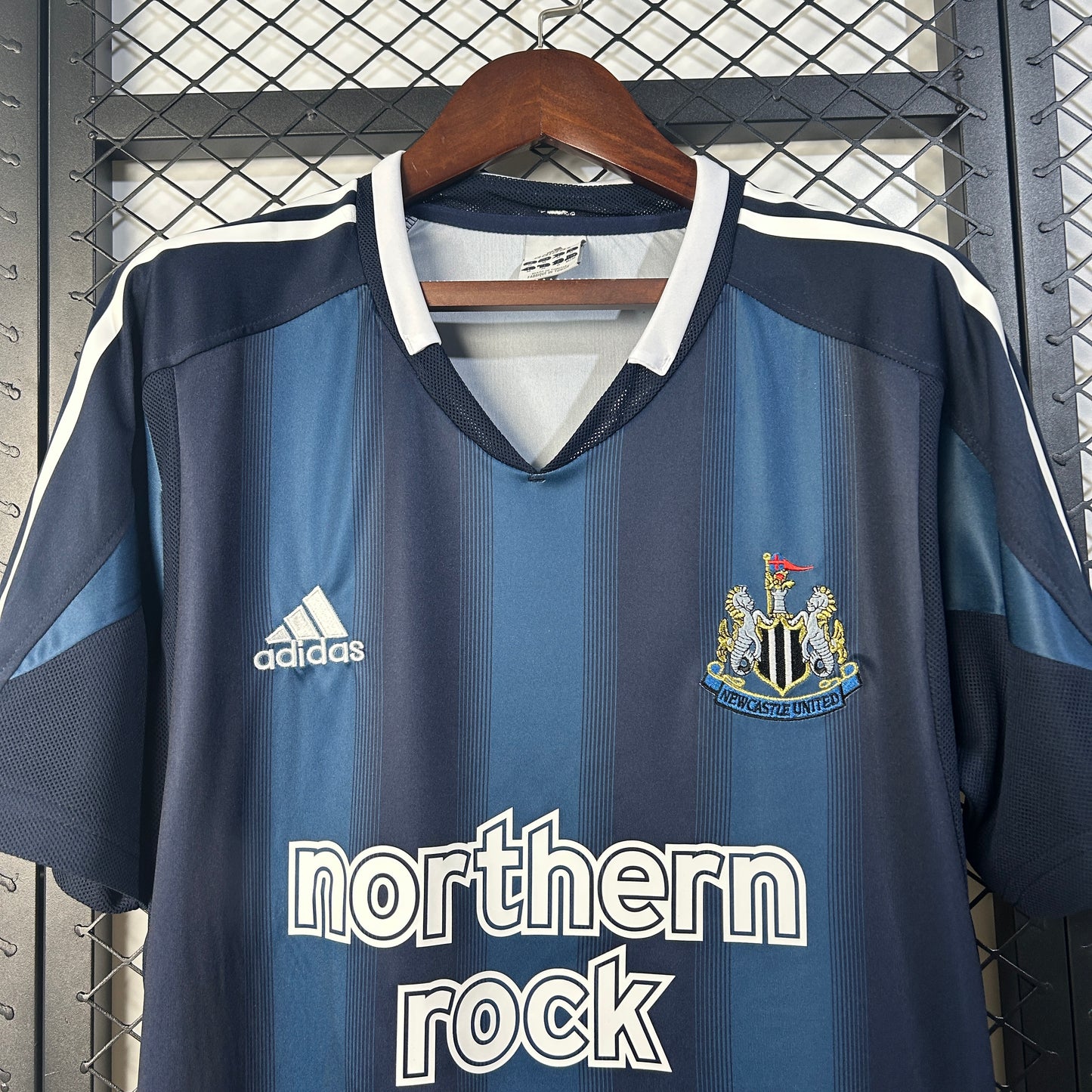 2005/2006 Newcastle Away Shirt