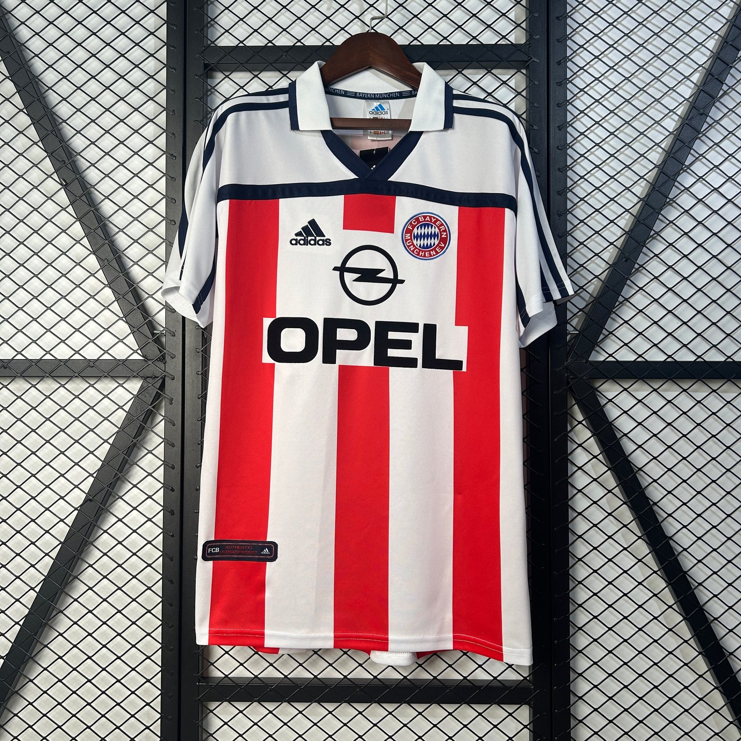2000/2002 Bayern Munich Away Retro Shirt