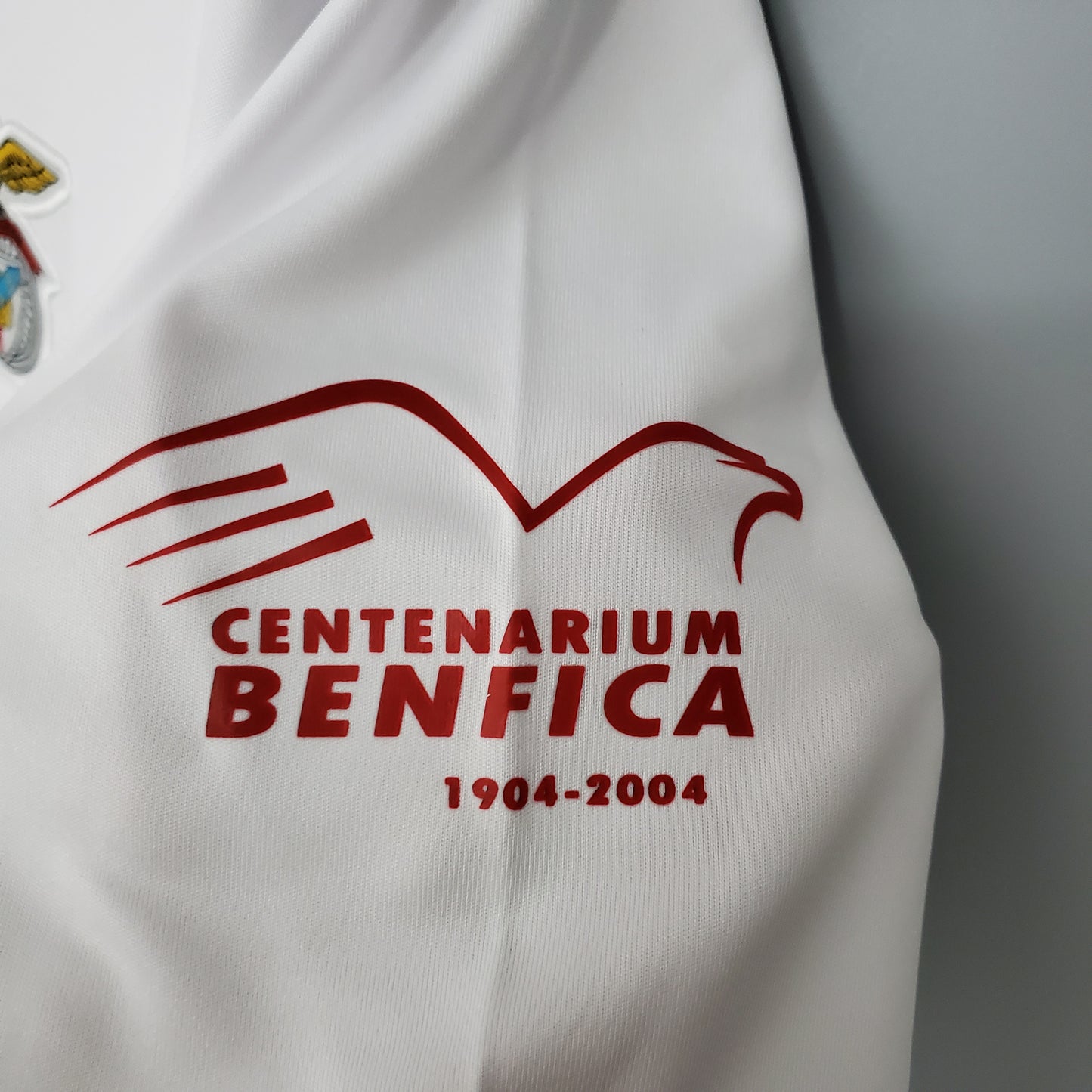04/05 Benfica Away Retro Shirt