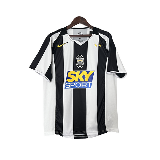 2004/05 Juventus Retro Home Shirt